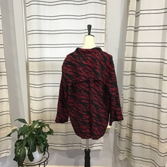 Chicos Travelers  Women Size 3 Jacket Cardigan Crinkled Red Black Tiger Stripe - Picture 9 of 13